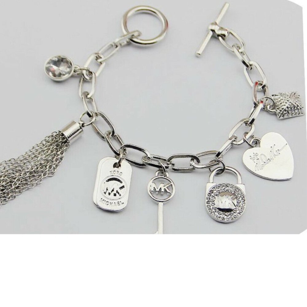 NEW Michael Kors Silver Charm Toggle Bracelet - Picture 4 of 9